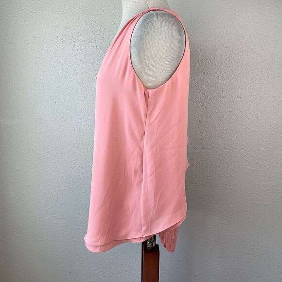 White House Black Market Sleeveless Pink Blouse Top Size M EUC - Picture 3 of 6